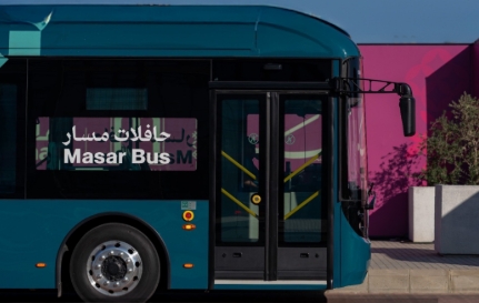 تدشين أول خدمة نقل بالحافلات الكهربائية بمسار محدد BRT في مكة