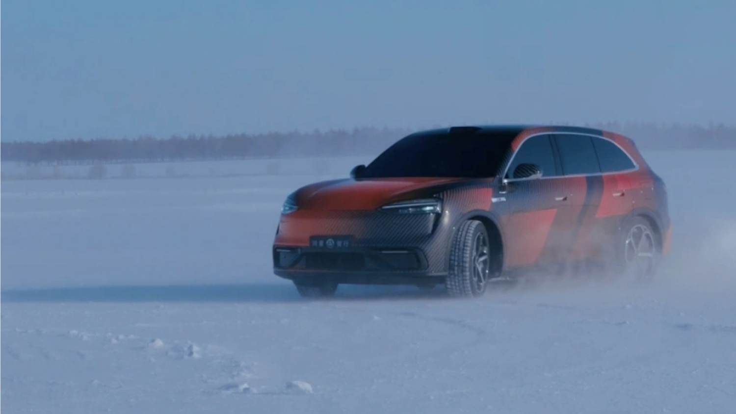 رصد سيارة هواوي Aito M6 في الصين خلال اختبارات الشتاء