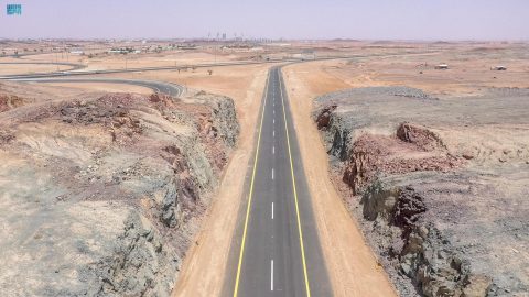 استكمال طريق حائل رفحاء بطول 246 كم بالسعودية