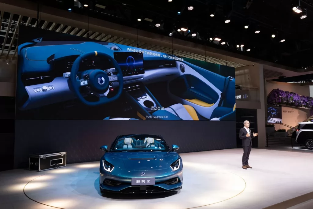 معرض بكين 2026 : دينزا Z جاهزة للإنتاج بتصميم مازيراتي وقوة لامبورجيني