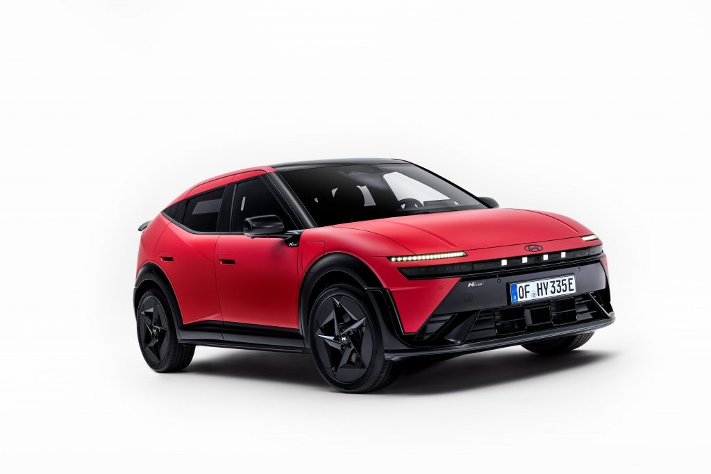 هيونداي تكشف النقاب عن سيارة أيونيك 3