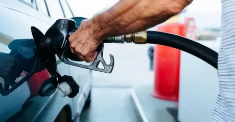 السعودي لكفاءة الطاقة (SEEC) سيطرح ملصق محدث لكفاءة استهلاك الوقود لسيارات 2027