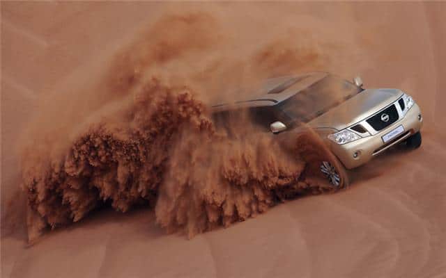 نيسان باترول السيارة الرسمية لرالي ابو ظبي الصحراوي