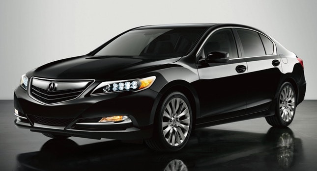 اكيورا تقدم السيدان الرائدة RLX