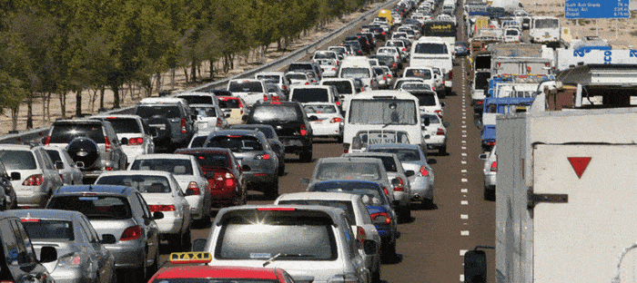 أبوظبي تلغي مخالفات المرور لعدد كبير من المواطنين قبل تطبيق اللائحة الجديدة