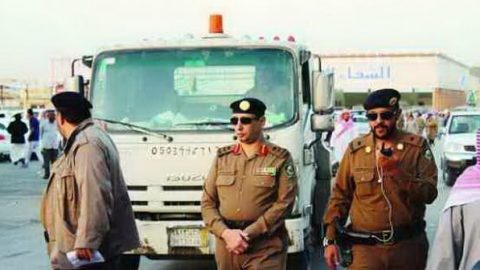 حملات تسفر عن 223 مخالفة انتظار وحجز 152 سيارة مخالفة في الرياض