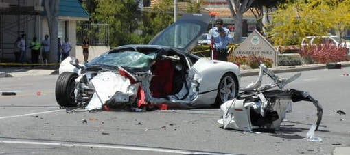 سائق هيونداي أكسنت مخمور يقتل سائق فيراري 458 فى حادث قوي