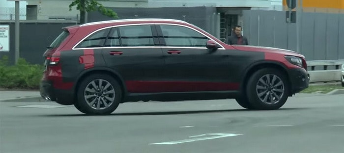 فيديو : مرسيدس GLC الجديدة بتمويه محدود تظهر وهي تنبض بالحركة