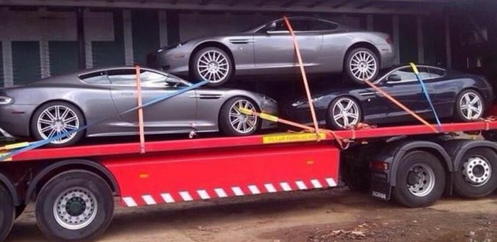 هل تتخيلون أن هناك من يحاول القيام بمثل عمليات النقل الجنونية هذه ؟!