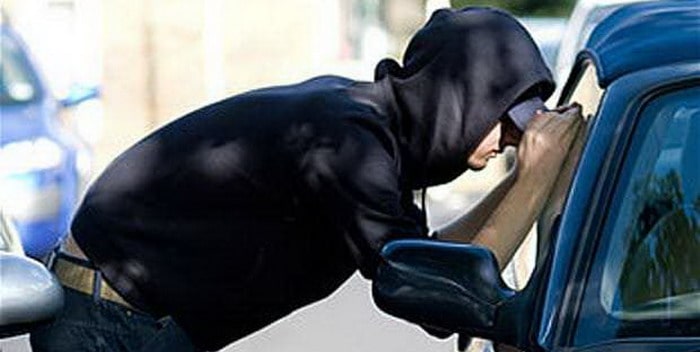 سرقة أودي لقطري تعرض لنوبة تشنج في السعودية اضطرته لترك سيارته