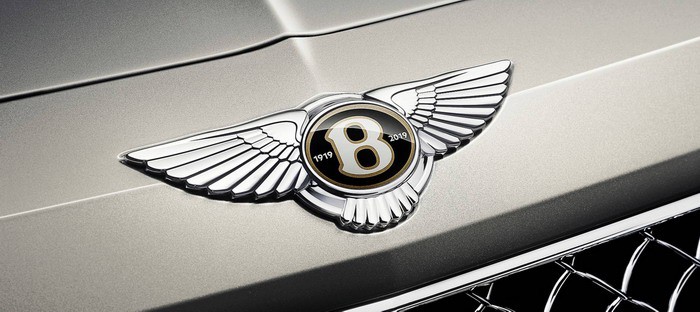 بنتلي تقدم شعارات خاصة لنسخ الاحتفال بالمئوية في 2019 فقط