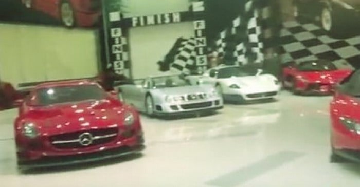 بطل fast and furious يتفاجيء بتواجد حشد من السيارات الفائقة في معرض واحد