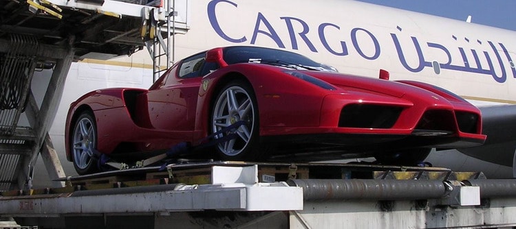 الأثرياء العرب يدفعون 125 ألف ريال سعودي عن كل سيارة لشحنها للندن