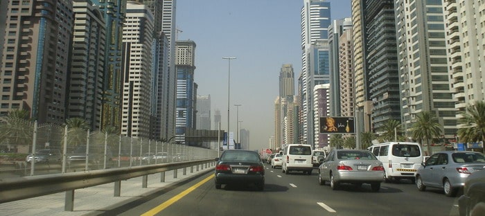 70.000 سيارة لم تجدد تراخيصها 3 سنوات تتعرض للوقف في دبي كدفعة أولي