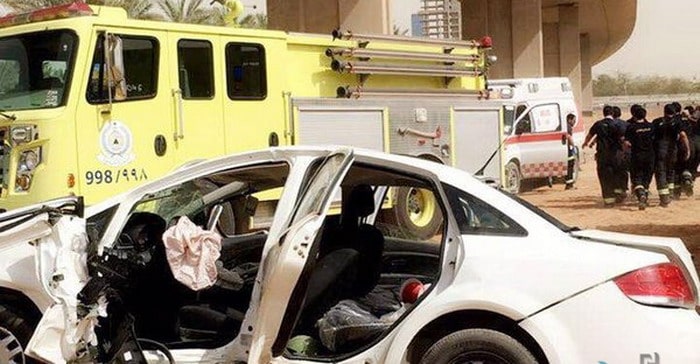 سقوط عصابة سيارات الأجرة في السعودية وانقلاب سيارة من كوبري في الرياض