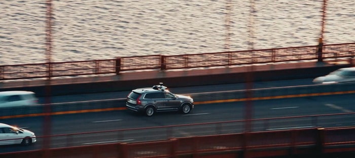 أوبر تعيد مرة أخري العمل لبرنامج السيارات ذاتية القيادة بعد توقف بسبب حادث