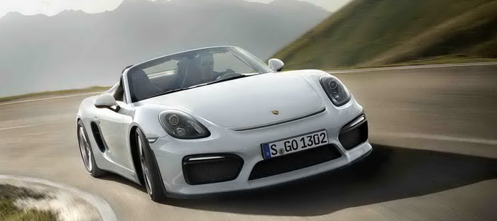 فيديو : بورشه تعرض ملامح سيارتها بوكستر سبايدر الجديدة وتبرز مفاتنها المثيرة