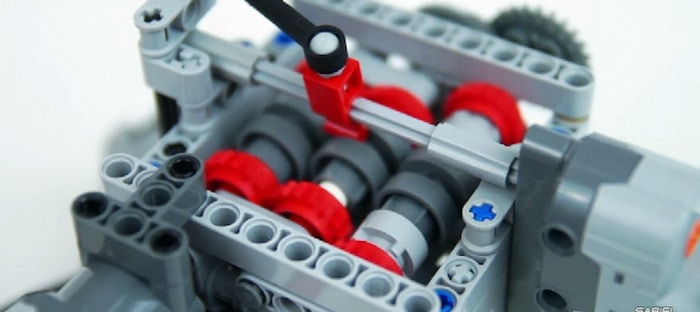 فيديو : هل تتخيلون كيف يمكن تصنيع ناقل الحركة سداسي السرعات من المكعبات ؟