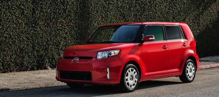 سيون xB 2015 تبقي دون تغيير باستثناء كاميرا للرؤية الخلفية