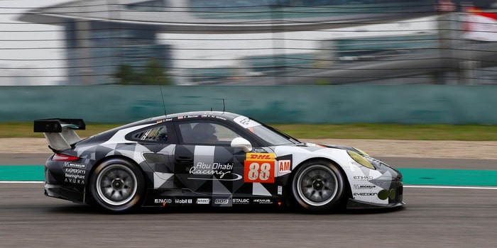 مشكلة تقنية في المكابح تحرم فريق أبوظبي-بروتون صدارة سباق شانغهاي 6 ساعات