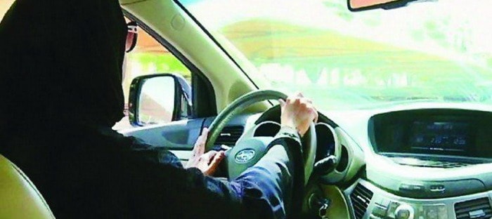 التأمين على السيارات في السعودية لا يفرق بين النساء والرجال