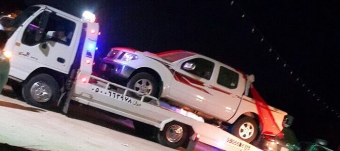 مدرس يحصل علي هدية تقاعد سيارة واثنين من غزلان الريم