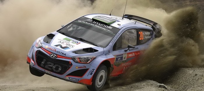 صحفيون سعوديون يعايشون تجربة الملاح في بطولة العالم للراليات مع هيونداي i20