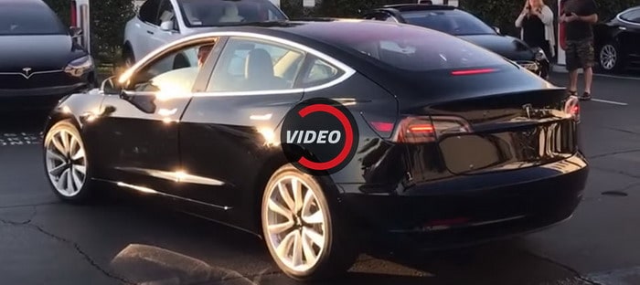 فيديو : تسلا Model 3 تظهر في أول مقطع بمصنع فريمونت