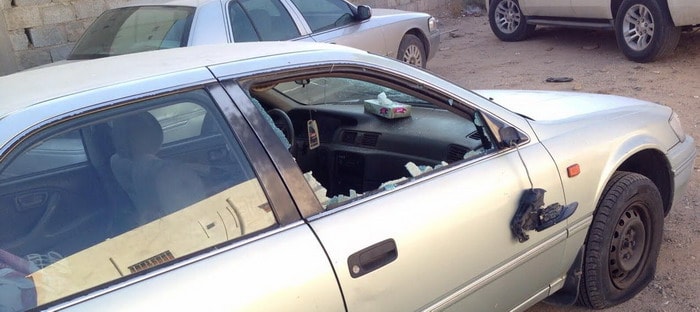معلم سعودي يمنع طالباً من الغش فيتفاجيء بسيارته الكامري محطمة في الصباح