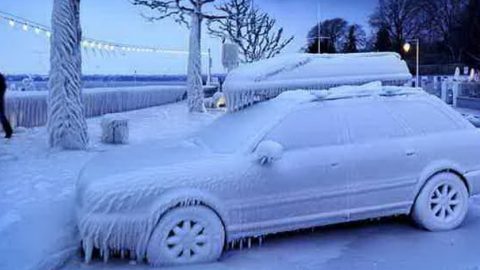 9 سيارات لن يمكنها التحرك لأي مكان بسبب الشتاء في روسيا !!