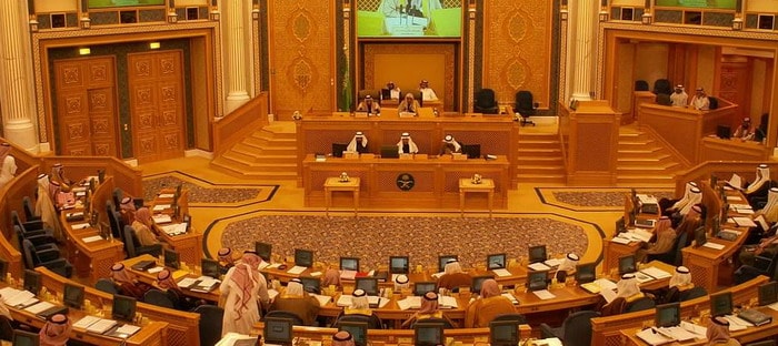 الشوري السعودي يسعي للحد من ارتفاعات أسعار التأمين علي المركبات