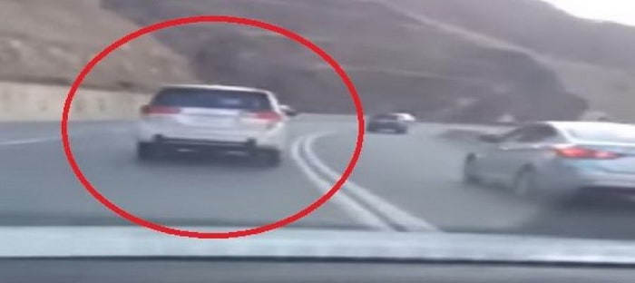 فيديو : سيارة ساهر سعودية تخالف السرعة القانونية وتتجاوز 120 كم ساعة