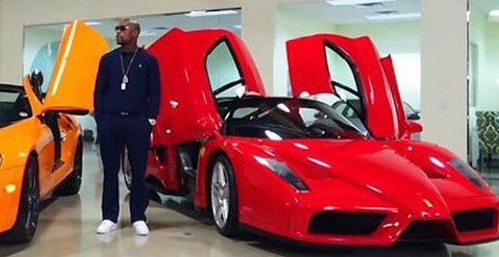 الملاكم فلويد مايويذر يجني 3 مليون دولار من بيع نسخة وحيدة من فيراري إنزو