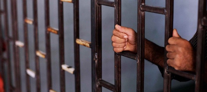 إحالة قضية الاحتيال علي بائعي السيارات بأوراق مزورة لمحكمة الجنايات بدبي