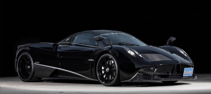 أول نسخ باجاني هيورا التي قدمت في اليابان تعرض للبيع بسعر يتجاوز 2 مليون دولار