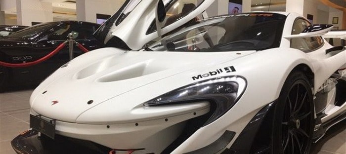 صالة عرض سعودية تقدم  أغلي سيارة جديدة في العالم ماكلارين P1 GTR