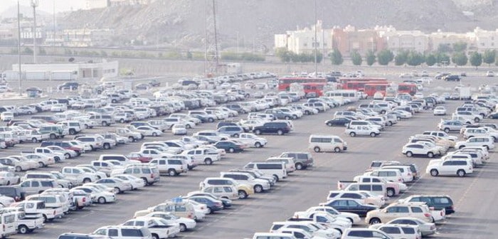 مكة تكمل العمل بقوة في مشروع تشغيل وتطوير مواقف السيارات