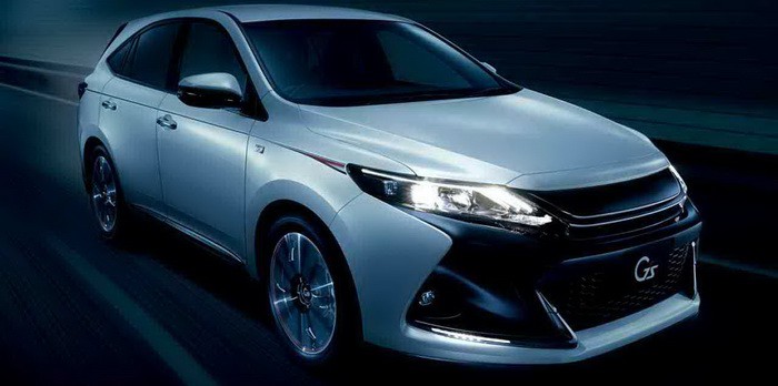 تويوتا Harrier Elegance G\\\’s الكروس أوفر تفاجيء الجمهور الياباني بملامح رياضية