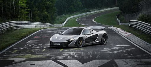 فيديو: ماكلارين P1 تؤكد تحقيقها للفة على النيربيرجرينج خلال أقل من 7 دقائق