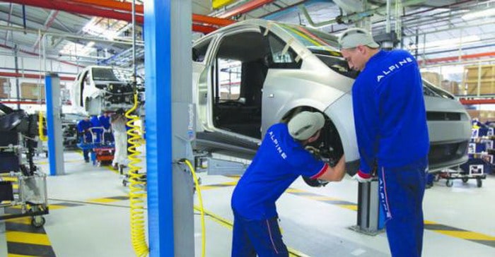 صناعة السيارات أهم الفرص الاستثمارية للفرنسيين في السعودية