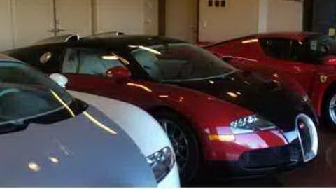 الملاكم فلويد مايويذر يملك 100 سيارة فائقة اشتراهم من تاجر واحد
