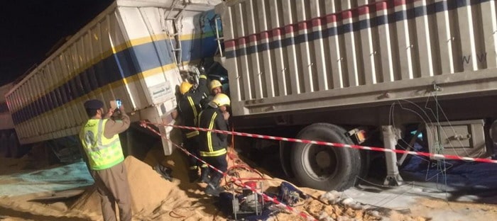 السير عكس الاتجاه يؤدي لاصطدام قطار بضائع بسيارة ركاب في الاحساء