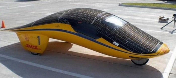 مسابقة للسيارات الشمسية في دبي والشباب المستهدف الرئيسي