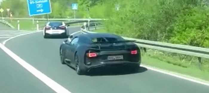 فيديو : أولي نماذج بوجاتي شيرون الأولية تظهر كشقيق أصغر لفيرون