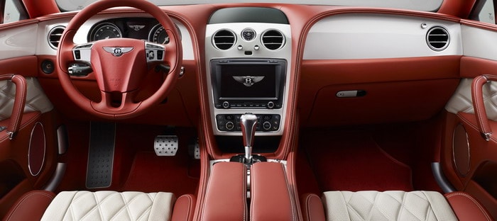 بنتلي فلاينج سبير تتجمل بباقة خاصة من مولينير مع لمسات خشبية لأول مرة