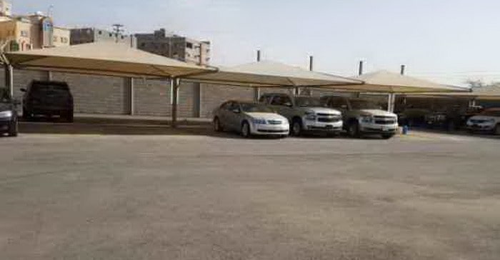 نقطة مرور في أبها تكتشف عملية سرقة لوكالة سيارات وتقبض علي الجناة في ساعات