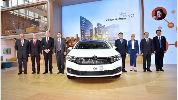 سيتروين C6 تعود للحياة من جديد داخل أروقة معرض بكين 2016
