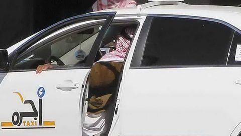 حملات تفتيش تسجل مخالفات متنوعة لشركات تأجير السيارات والأجرة العامة في الرياض