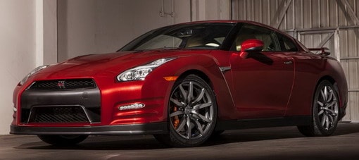 نيسان GT-R 2014 تحصل على إضاءة LED جديدة ونظام تعليق معدل