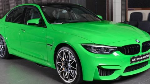 BMW M3 باللون الأخضر Verde Mantis  تظهر في أبوظبي موتورز